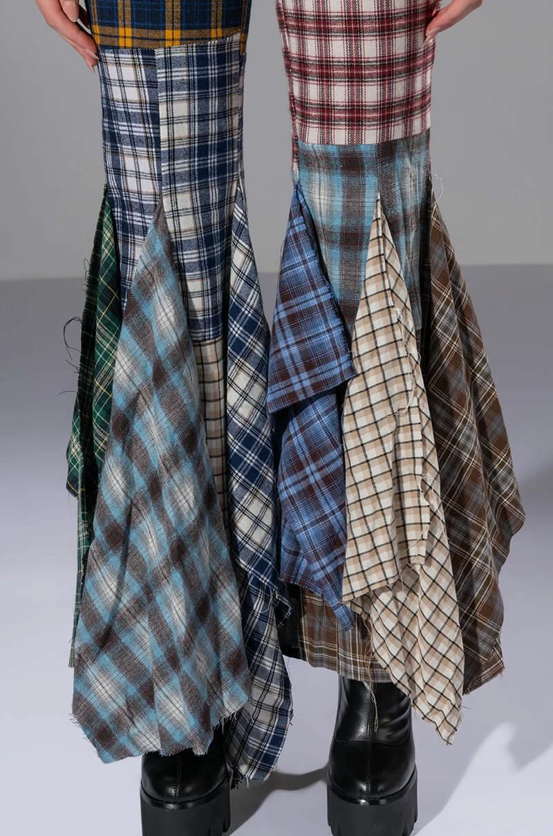 ALEXA PLAID PATCHWORK FLARED JEANS - Image 11