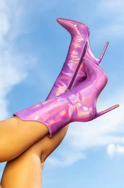 AZALEA WANG HALO HOLOGRAPHIC STILETTO BOOTIE IN PURPLE