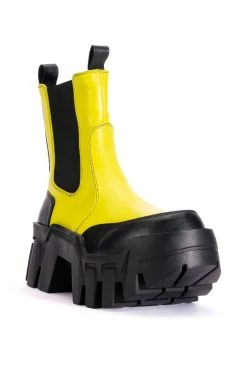 AZALEA WANG KELIANNA CHUNKY BOOT IN LIME -AKIRA Sales Shop azalea wang kelianna chunky boot in lime lime 3 3