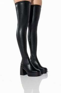 AZALEA WANG MADE FOR WALKING STRETCHY CHUNKY BOOT WITH 4 WAY STRETCH IN BLACK