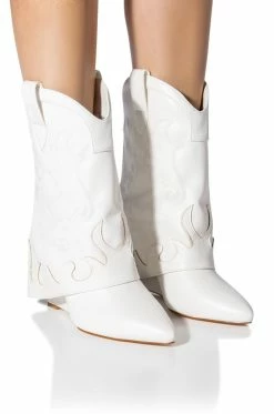 AZALEA WANG PARTY IN THE USA FOLD OVER WESTERN BOOT IN WHITE