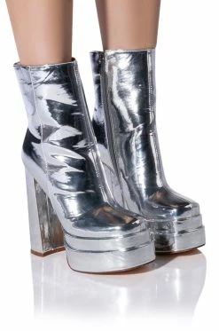AZALEA WANG RUN AWAY CHUNKY BOOTIE IN METALLIC SILVER