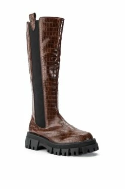 AZALEA WANG WE OUTSIDE FLATFORM BOOT IN BROWN -AKIRA Sales Shop azalea wang we outside flatform boot in brown brown 3 3