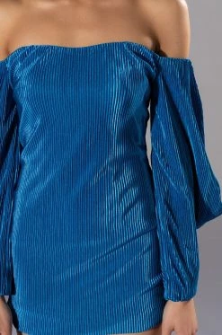 FAYE OFF THE SHOULDER PLEATED MINI DRESS 13 FAYE OFF THE SHOULDER PLEATED MINI DRESS -AKIRA Sales Shop faye off the shoulder pleated mini dress teal 6 6 c1