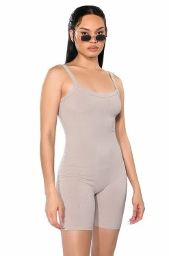 JENNA CLASSIC SCOOP BACK ROMPER