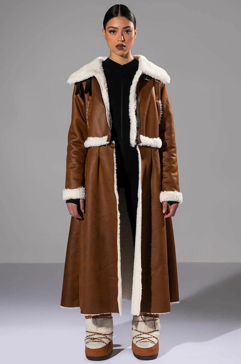 NEW AVIATOR TRENCH WITH ZIP OFF TAIL