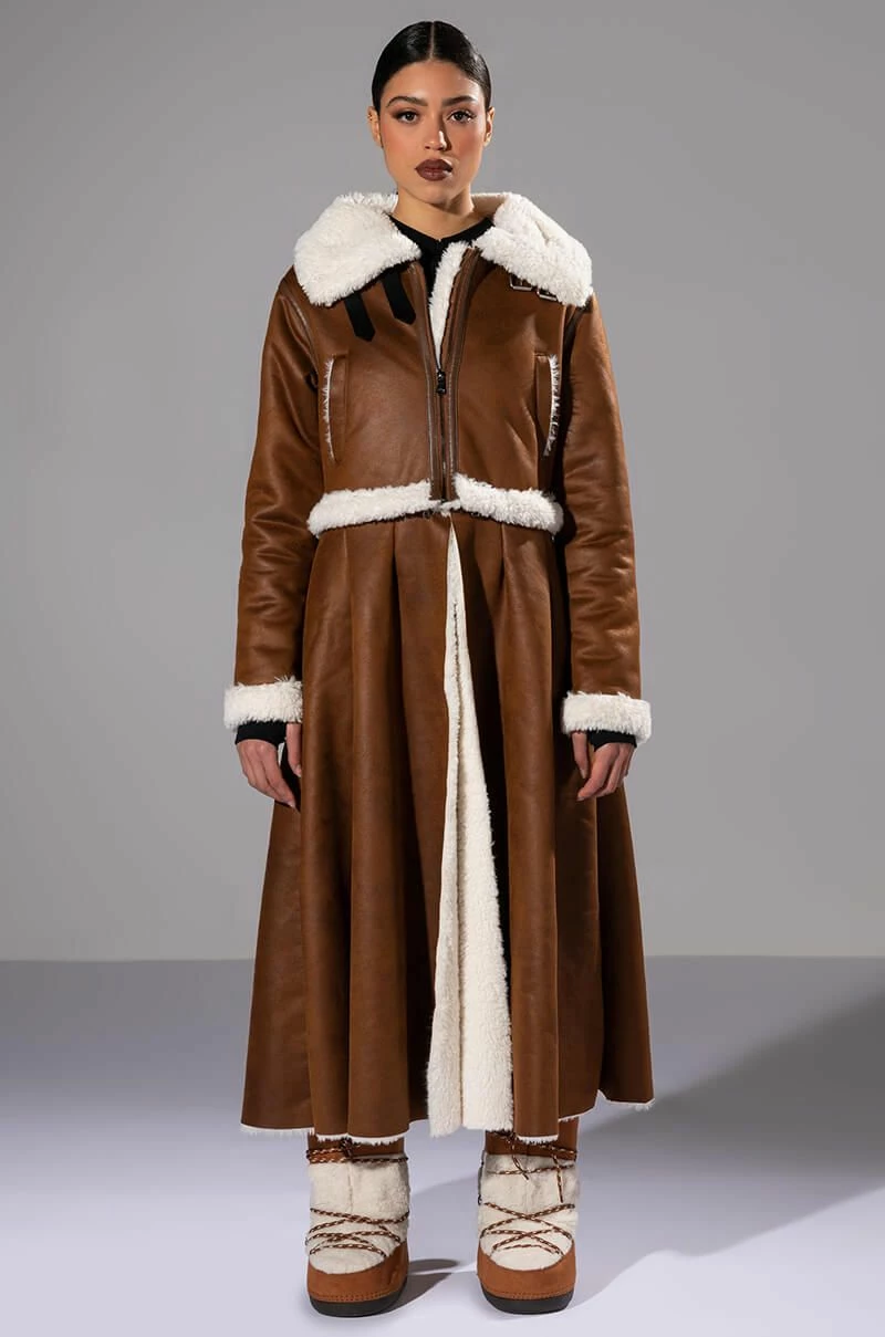 NEW AVIATOR TRENCH WITH ZIP OFF TAIL - Image 2