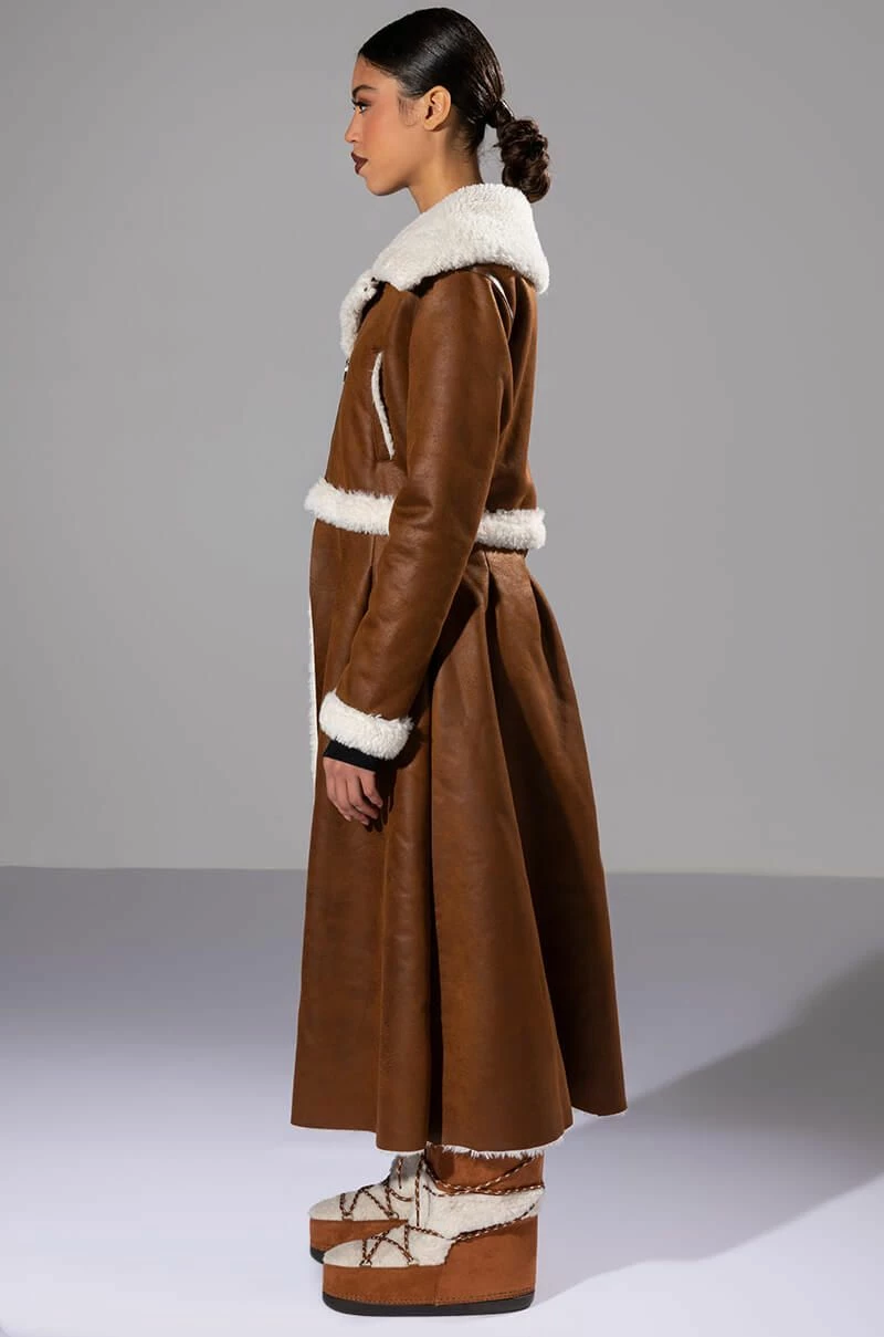 NEW AVIATOR TRENCH WITH ZIP OFF TAIL - Image 8