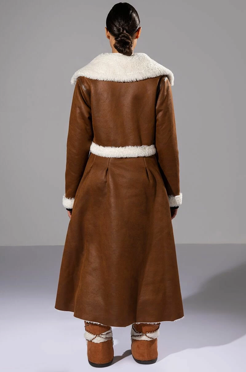 NEW AVIATOR TRENCH WITH ZIP OFF TAIL - Image 9