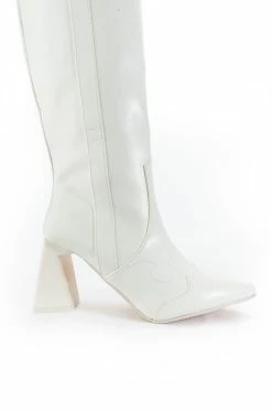 POSTED WHITE KNEE HIGH WESTERN BOOT -AKIRA Sales Shop posted white knee high western boot white 6 6
