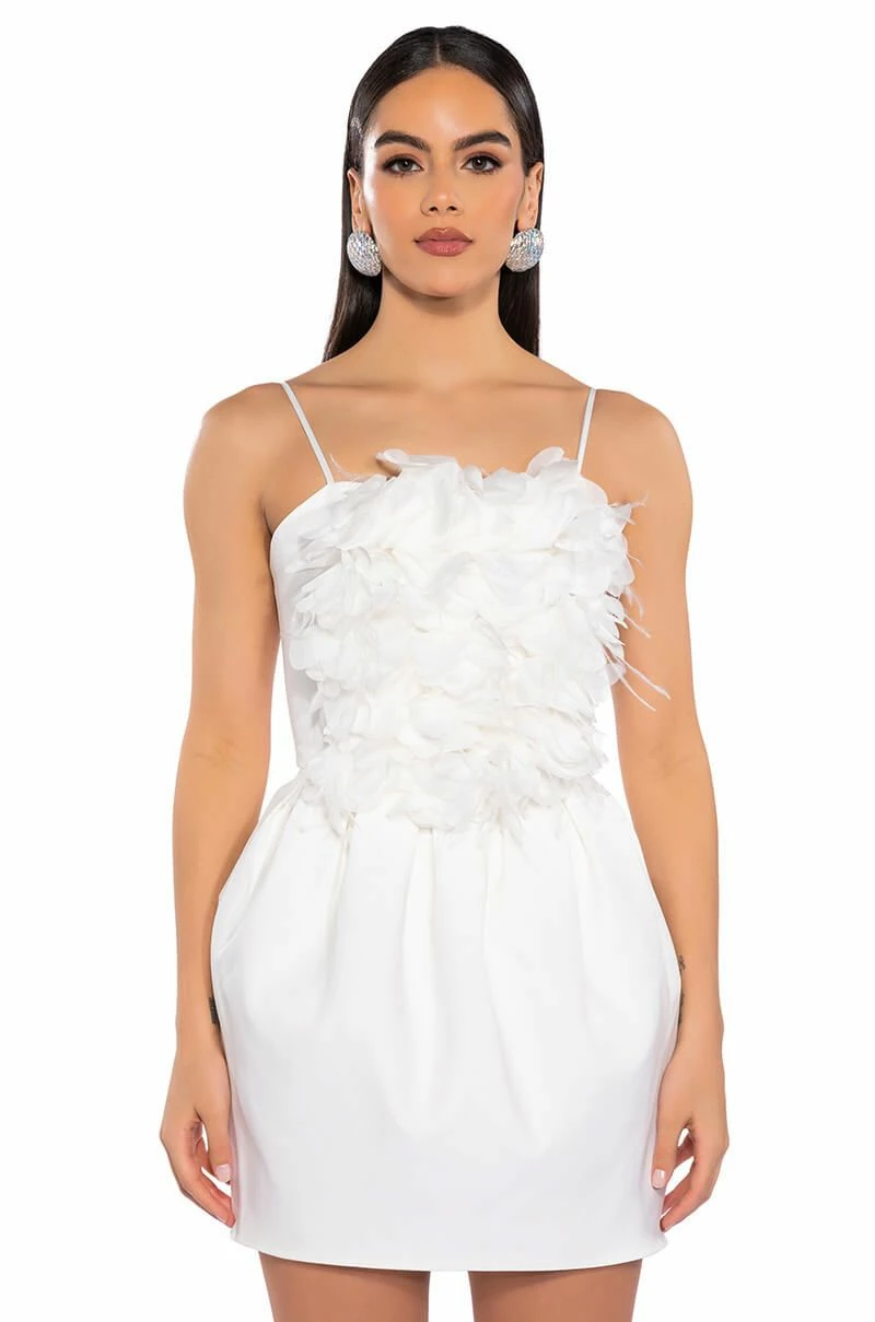 SERVE LOOKS FLORAL FEATHER APPLIQUE MINI DRESS 3 SERVE LOOKS FLORAL FEATHER APPLIQUE MINI DRESS