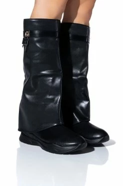 TRIPLE SEC FOLD OVER FLAT BOOT IN BLACK