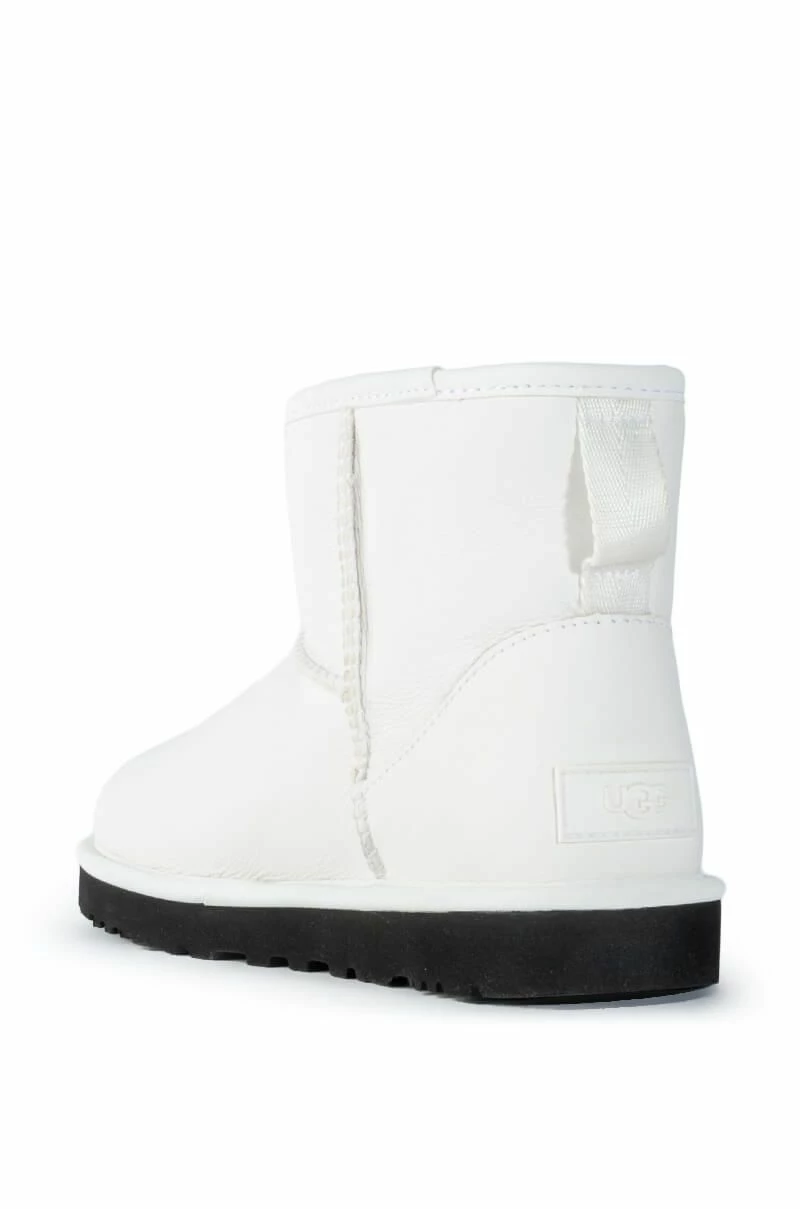 UGG CLASSIC MINI SIDE LOGO II BOOTIE IN WHITE - Image 3