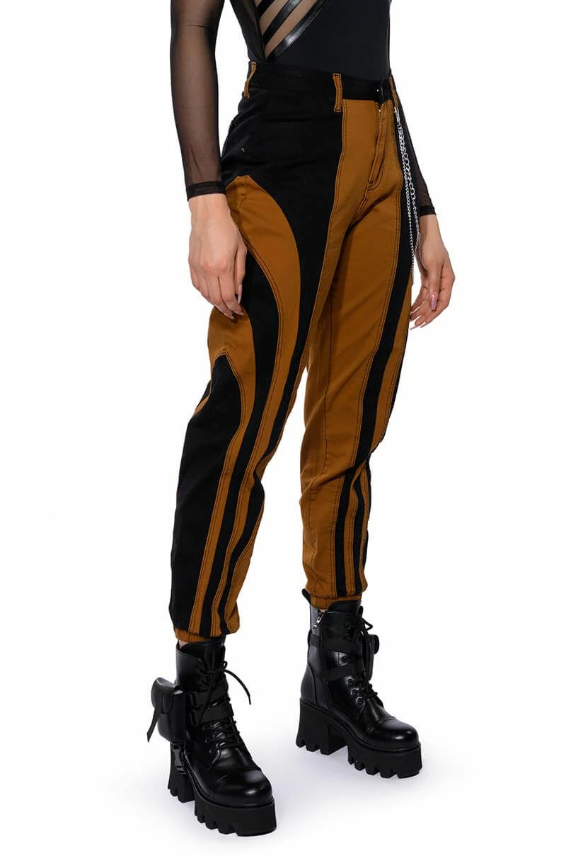 WONKA CHAIN DETAIL COLOR BLOCKED DENIM PANT - Image 2